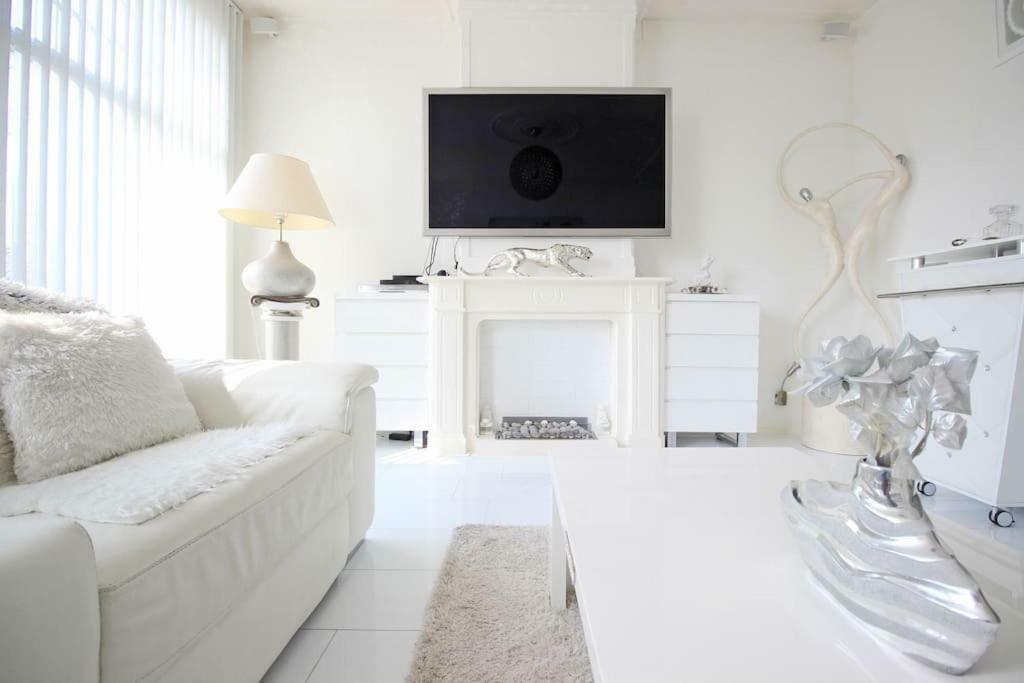White Luxury Penthouse In City Centre アムステルダム エクステリア 写真