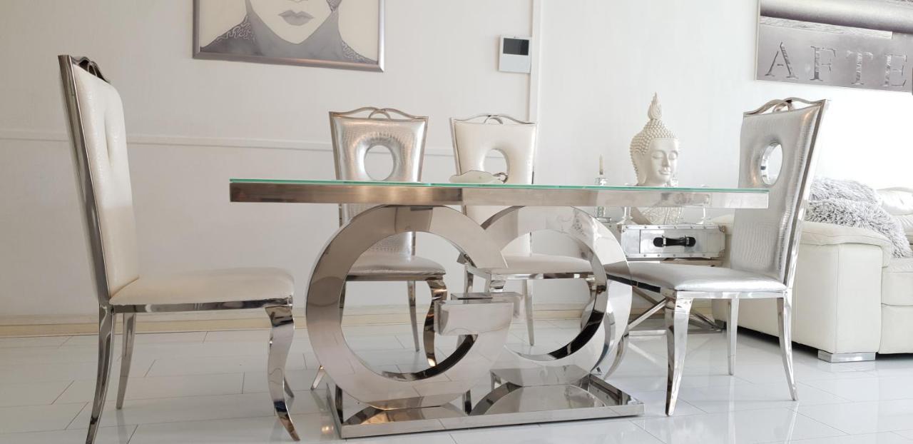 White Luxury Penthouse In City Centre アムステルダム エクステリア 写真